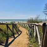 Bright With Swimming Pool And Solarium Apartamento Bibione