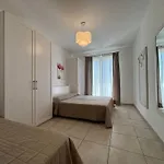 Bright With Swimming Pool And Solarium Apartamento Bibione